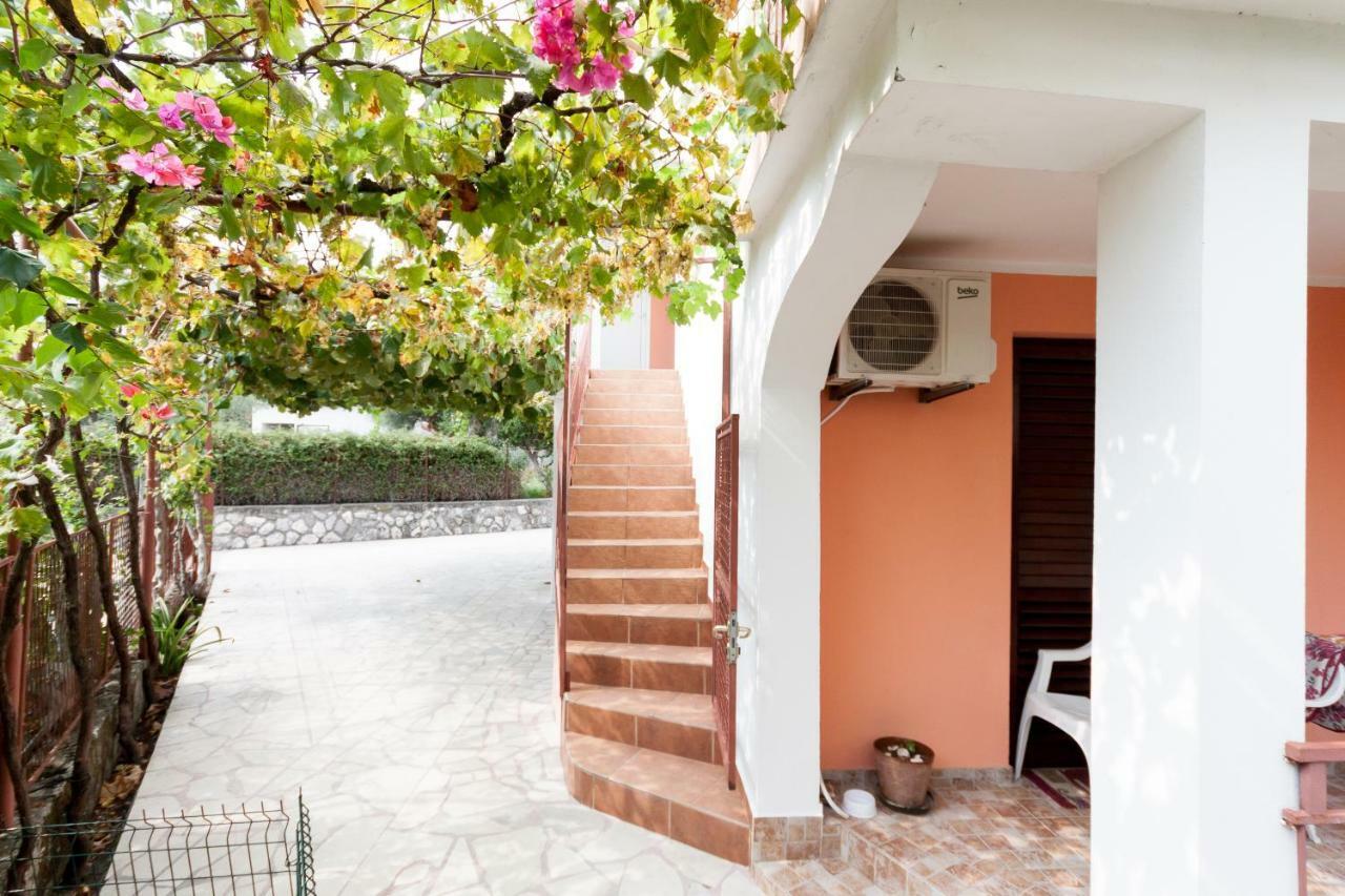 Apartament Ruza